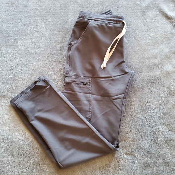 ⛑Figs Charcoal Set (Casma+Yola)⛑ - Picture 11 of 12